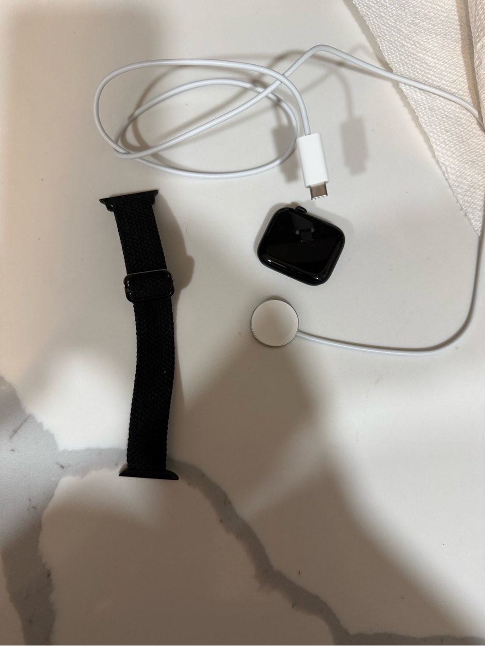 Apple Watch Series 8 Midnight Aluminum 45mm with Magnetic Charger and Band